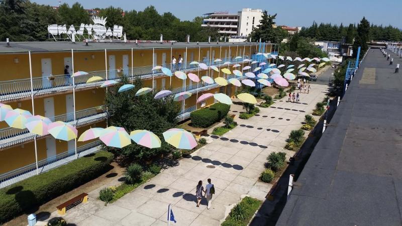 Continental Blu Hotel 阳光海滩 外观 照片