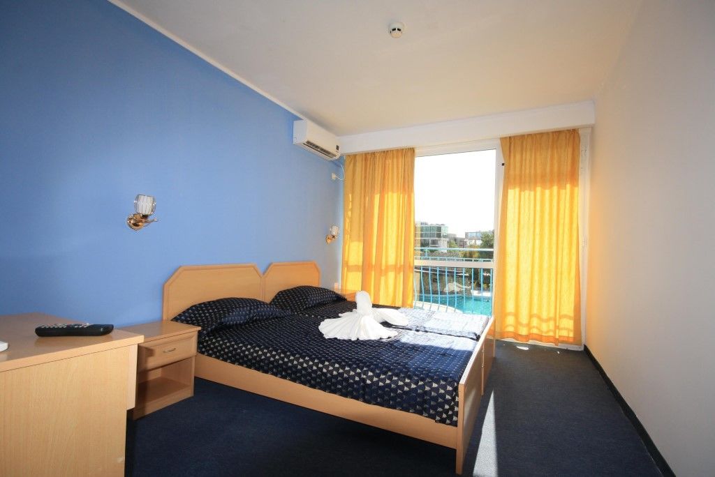 Continental Blu Hotel 阳光海滩 外观 照片