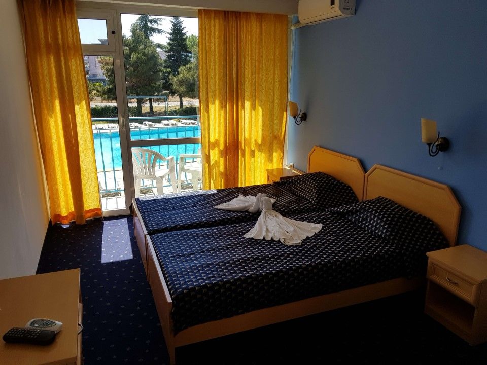 Continental Blu Hotel 阳光海滩 外观 照片